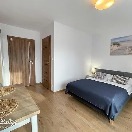 民宿 Stacja Baltyk 卡尔维亚