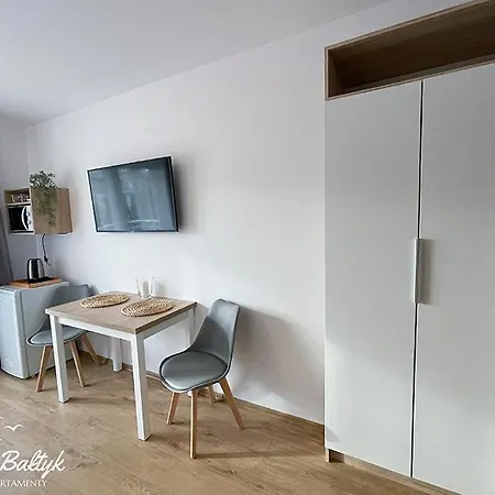 Stacja Baltyk Rum i privatbostad Karwia