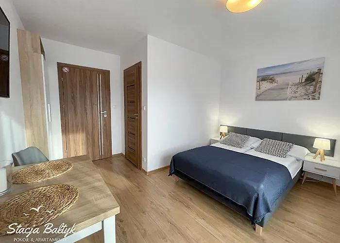 民宿 Stacja Baltyk 卡尔维亚